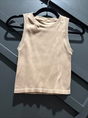 🤍 Gypsy + Jade Ribbed Cropped Tank Top – Neutral Beige Basic